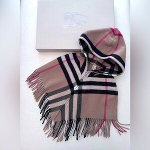 Burberry girls wool/cashmere poncho